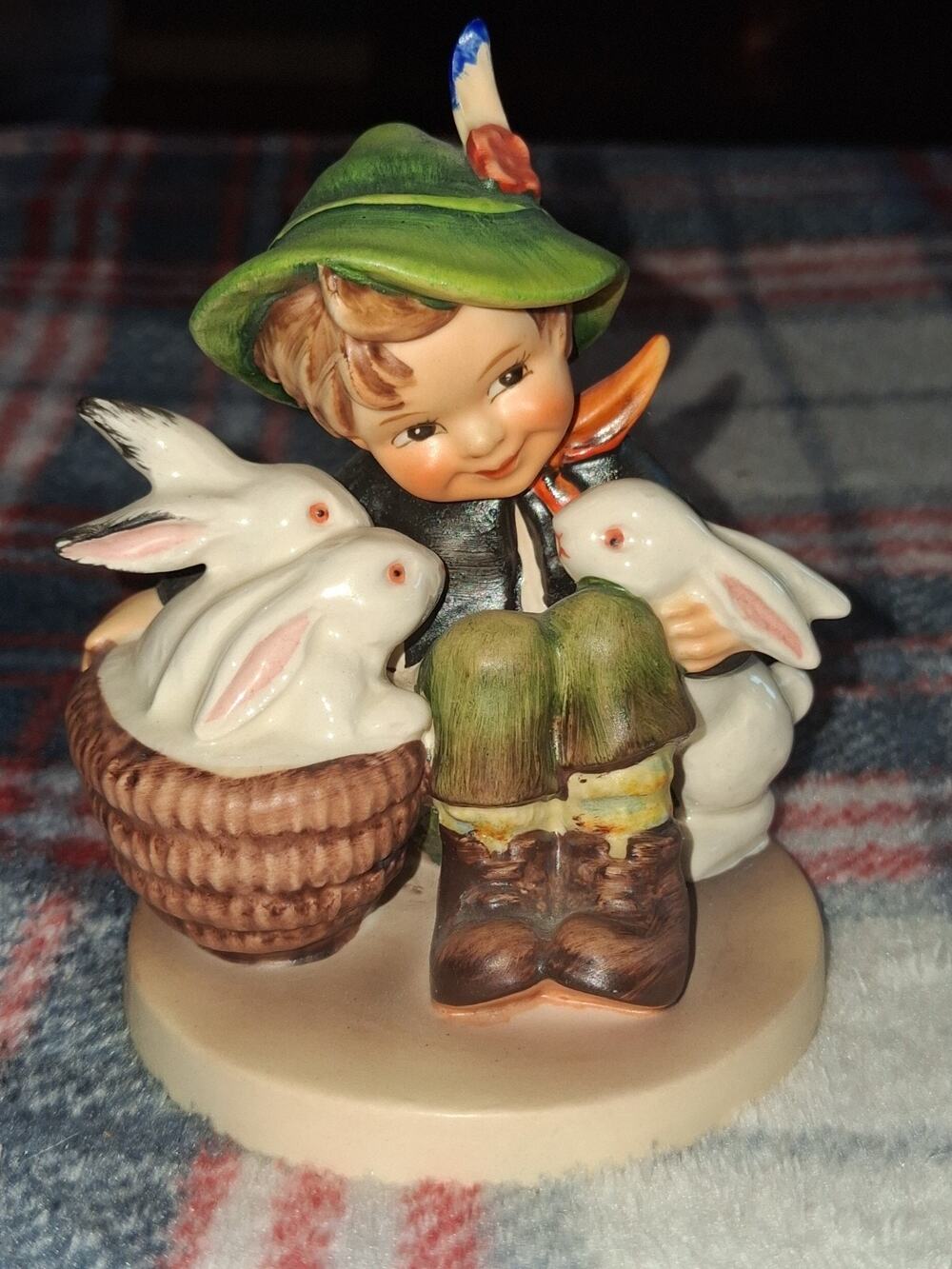 Goebel Hummel Playmates porcelain figurine #58 TM-2 rabbits